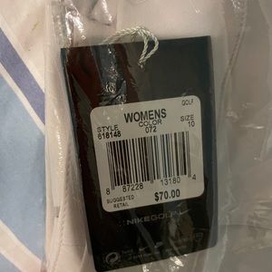 Women's Nike Drifit Short NWT